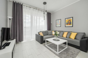 Wrocław Center Apartment Close to the Market and Park with Parking & Air Conditioning by Renters Prestige